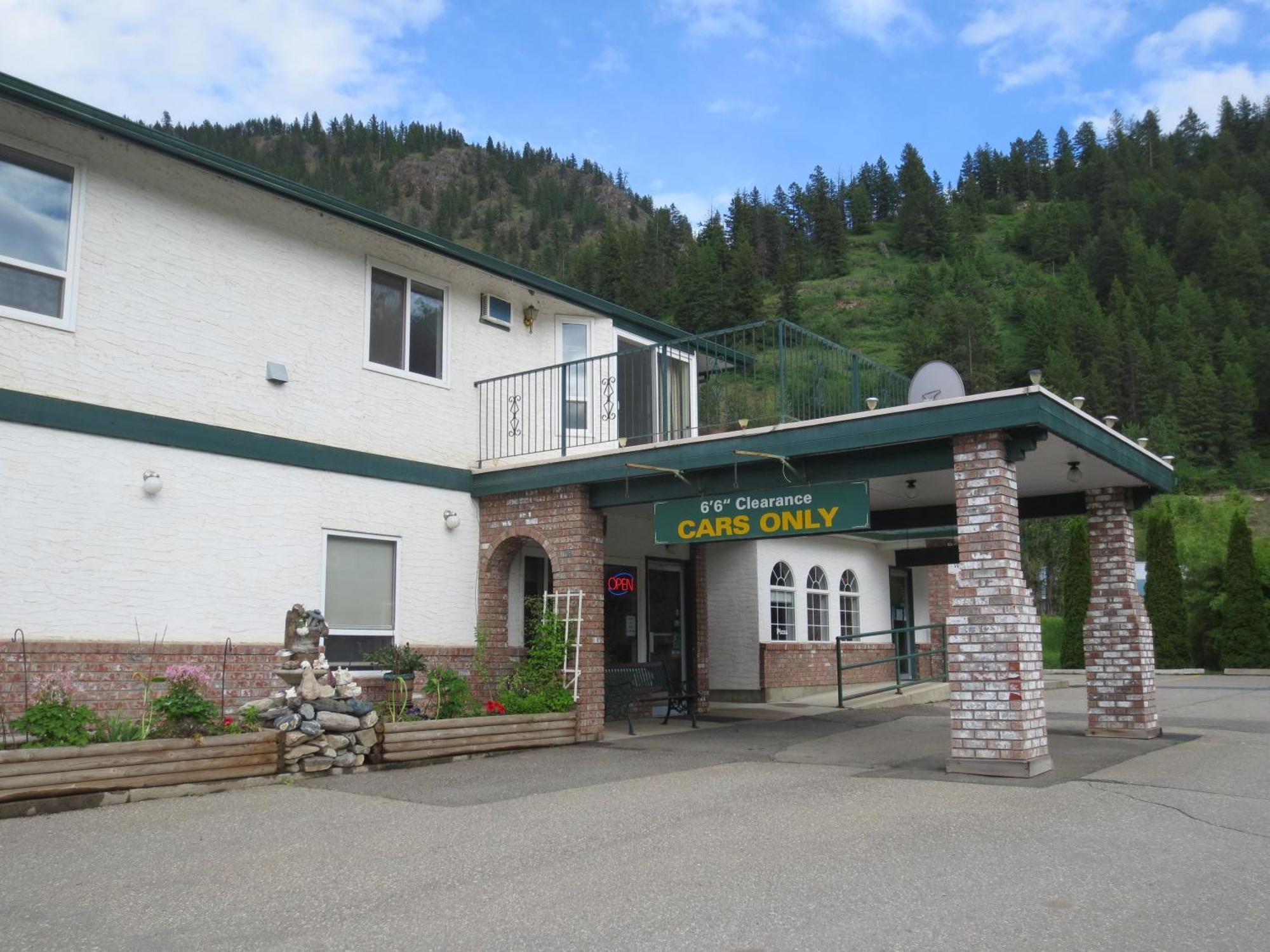 Chase Country Inn Exteriör bild